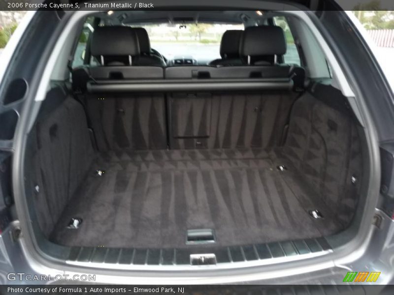 Titanium Metallic / Black 2006 Porsche Cayenne S