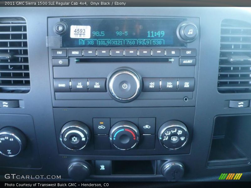 Controls of 2011 Sierra 1500 SLE Regular Cab 4x4