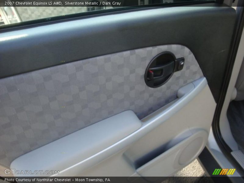 Silverstone Metallic / Dark Gray 2007 Chevrolet Equinox LS AWD