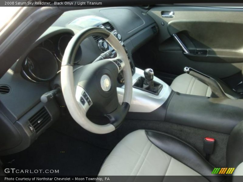 Black Onyx / Light Titanium 2008 Saturn Sky Roadster