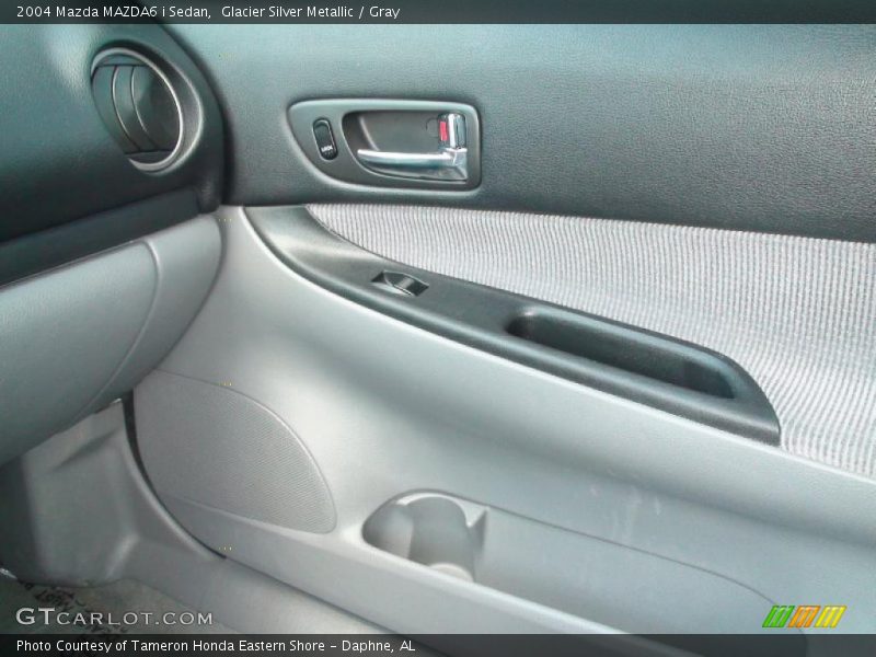 Glacier Silver Metallic / Gray 2004 Mazda MAZDA6 i Sedan