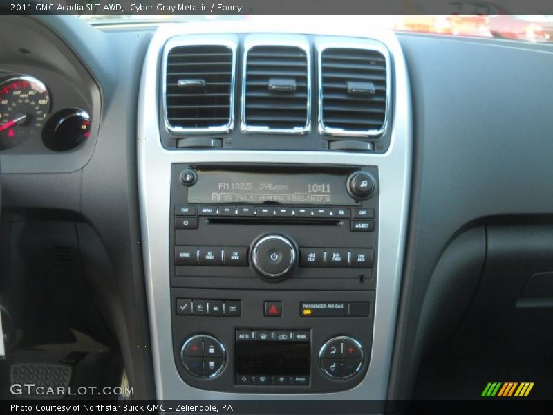 Controls of 2011 Acadia SLT AWD