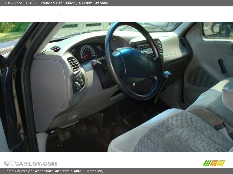 Black / Medium Graphite 1999 Ford F150 XL Extended Cab