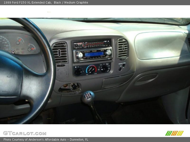 Black / Medium Graphite 1999 Ford F150 XL Extended Cab