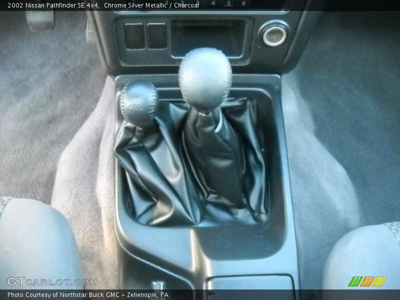 2002 Pathfinder SE 4x4 5 Speed Manual Shifter