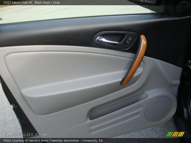 Black Onyx / Gray 2007 Saturn VUE V6