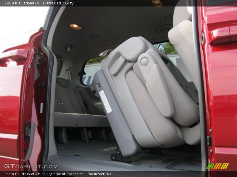 Claret Red / Gray 2009 Kia Sedona LX