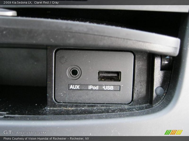 Claret Red / Gray 2009 Kia Sedona LX