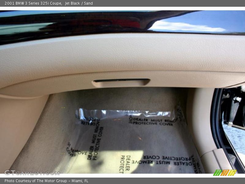 Jet Black / Sand 2001 BMW 3 Series 325i Coupe