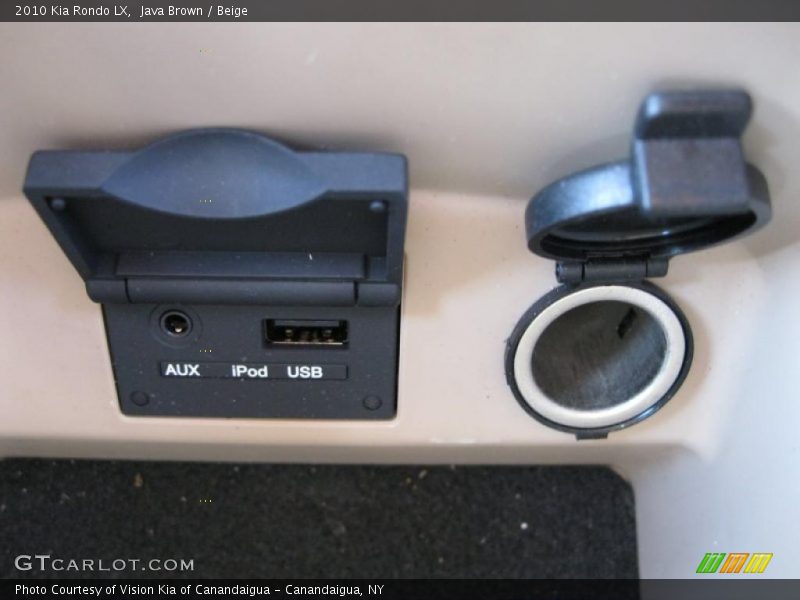 Controls of 2010 Rondo LX