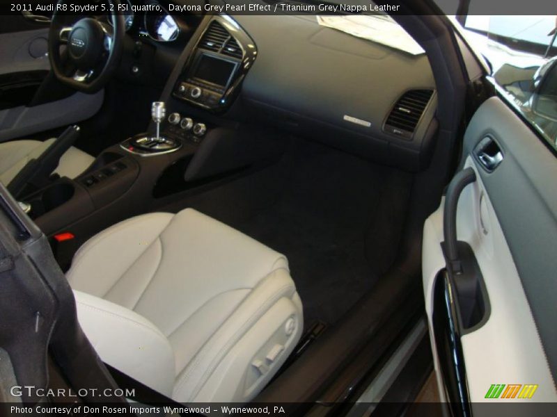 Daytona Grey Pearl Effect / Titanium Grey Nappa Leather 2011 Audi R8 Spyder 5.2 FSI quattro