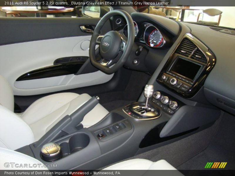  2011 R8 Spyder 5.2 FSI quattro Titanium Grey Nappa Leather Interior
