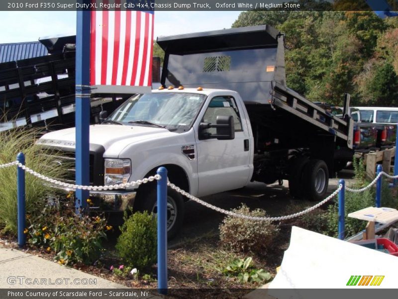 Oxford White / Medium Stone 2010 Ford F350 Super Duty XL Regular Cab 4x4 Chassis Dump Truck