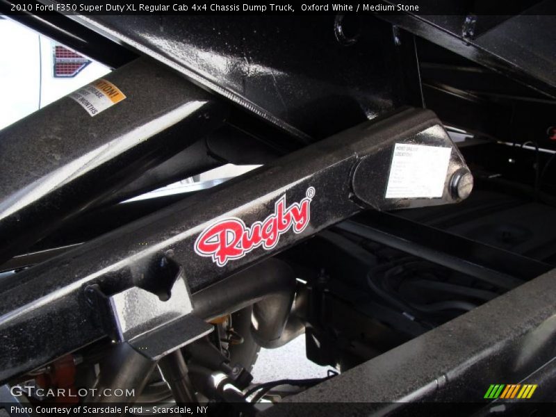 Oxford White / Medium Stone 2010 Ford F350 Super Duty XL Regular Cab 4x4 Chassis Dump Truck