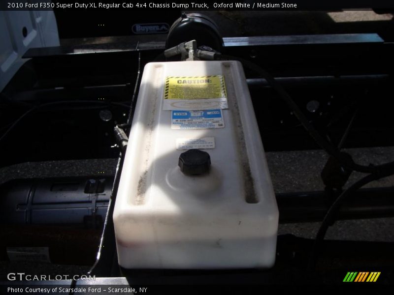 Oxford White / Medium Stone 2010 Ford F350 Super Duty XL Regular Cab 4x4 Chassis Dump Truck