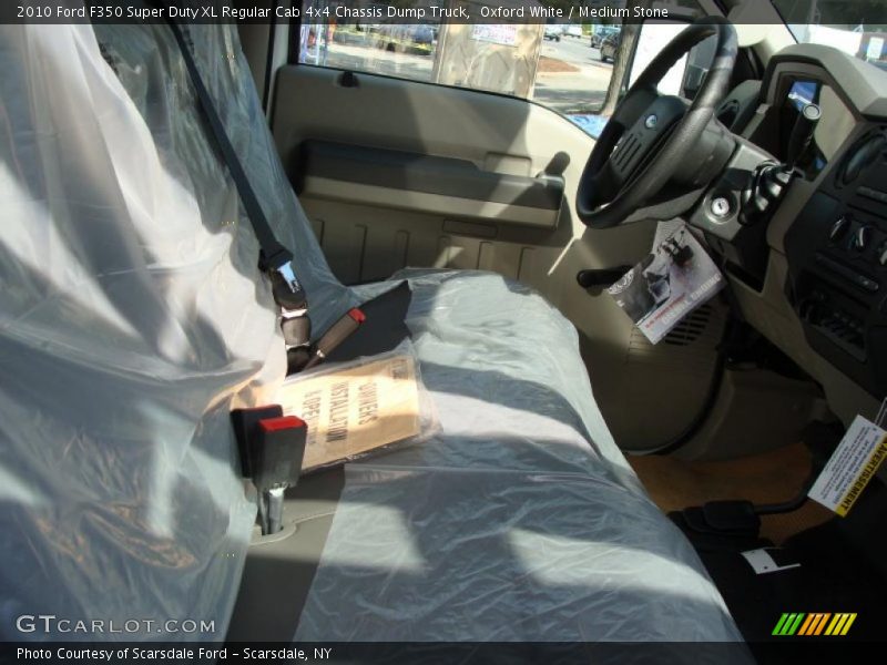 Oxford White / Medium Stone 2010 Ford F350 Super Duty XL Regular Cab 4x4 Chassis Dump Truck