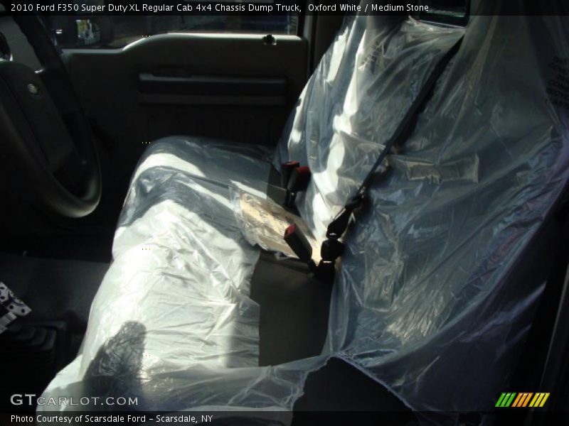 Oxford White / Medium Stone 2010 Ford F350 Super Duty XL Regular Cab 4x4 Chassis Dump Truck