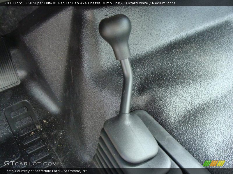 Oxford White / Medium Stone 2010 Ford F350 Super Duty XL Regular Cab 4x4 Chassis Dump Truck