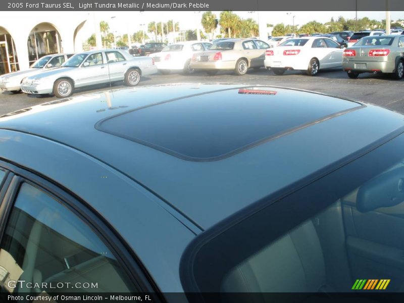 Light Tundra Metallic / Medium/Dark Pebble 2005 Ford Taurus SEL