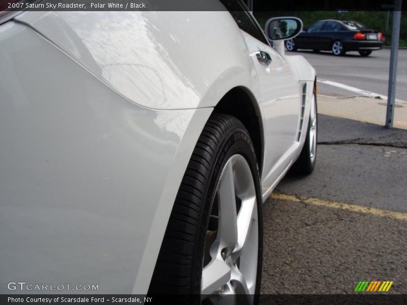 Polar White / Black 2007 Saturn Sky Roadster