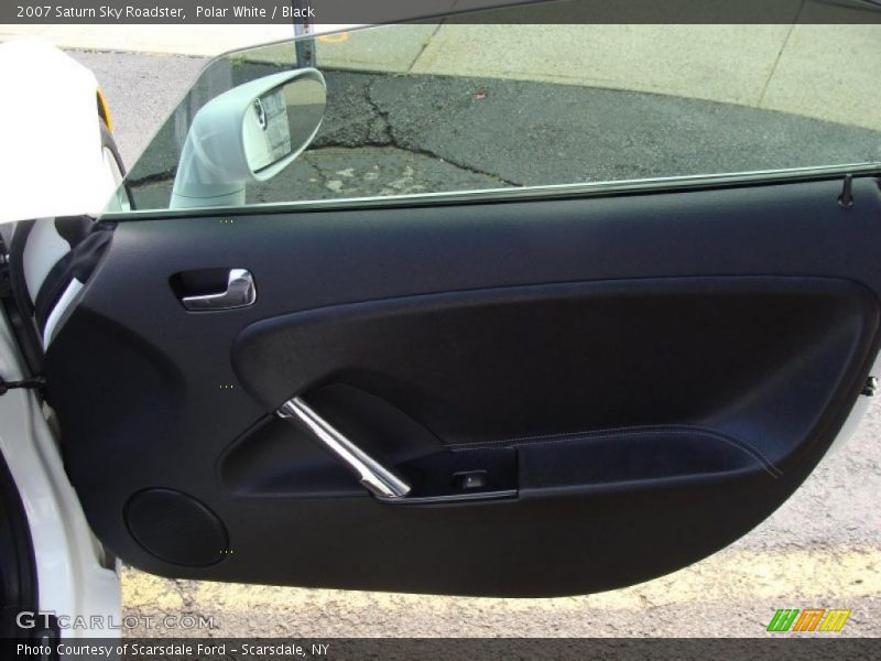 Polar White / Black 2007 Saturn Sky Roadster