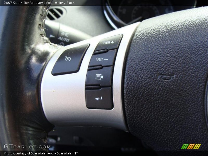 Polar White / Black 2007 Saturn Sky Roadster