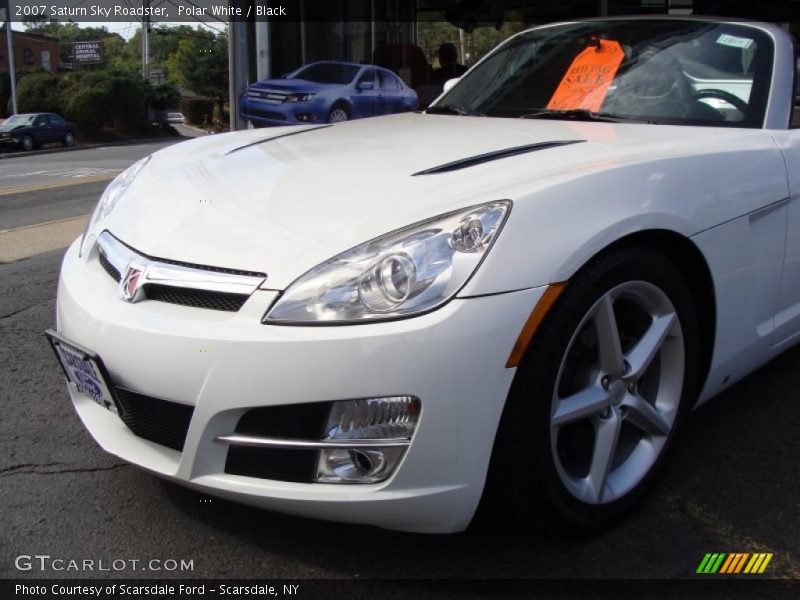 Polar White / Black 2007 Saturn Sky Roadster