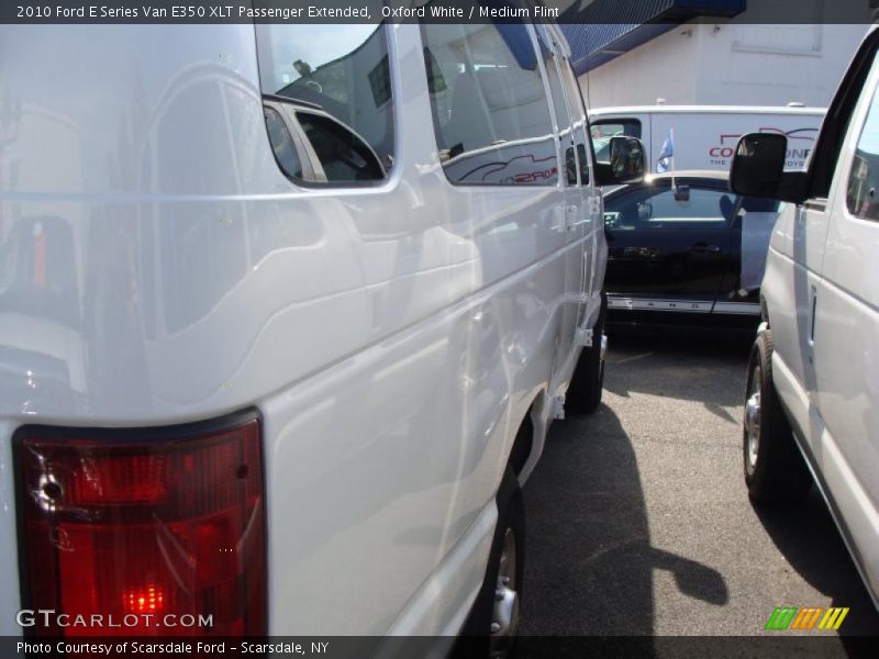 Oxford White / Medium Flint 2010 Ford E Series Van E350 XLT Passenger Extended