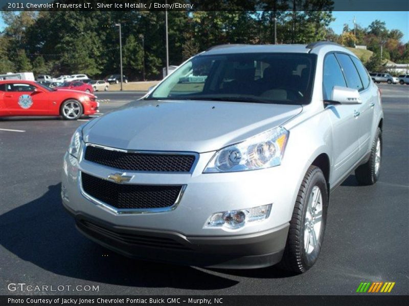 Silver Ice Metallic / Ebony/Ebony 2011 Chevrolet Traverse LT