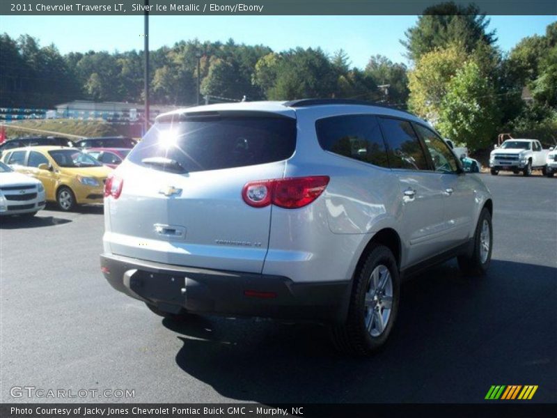 Silver Ice Metallic / Ebony/Ebony 2011 Chevrolet Traverse LT