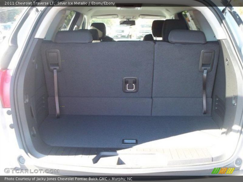 Silver Ice Metallic / Ebony/Ebony 2011 Chevrolet Traverse LT