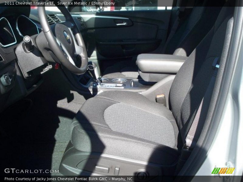 Silver Ice Metallic / Ebony/Ebony 2011 Chevrolet Traverse LT