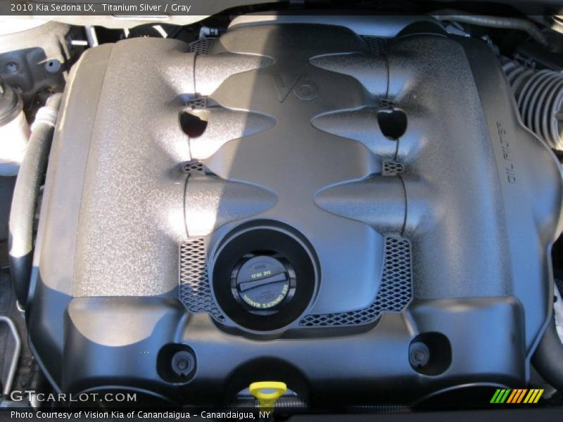 Titanium Silver / Gray 2010 Kia Sedona LX