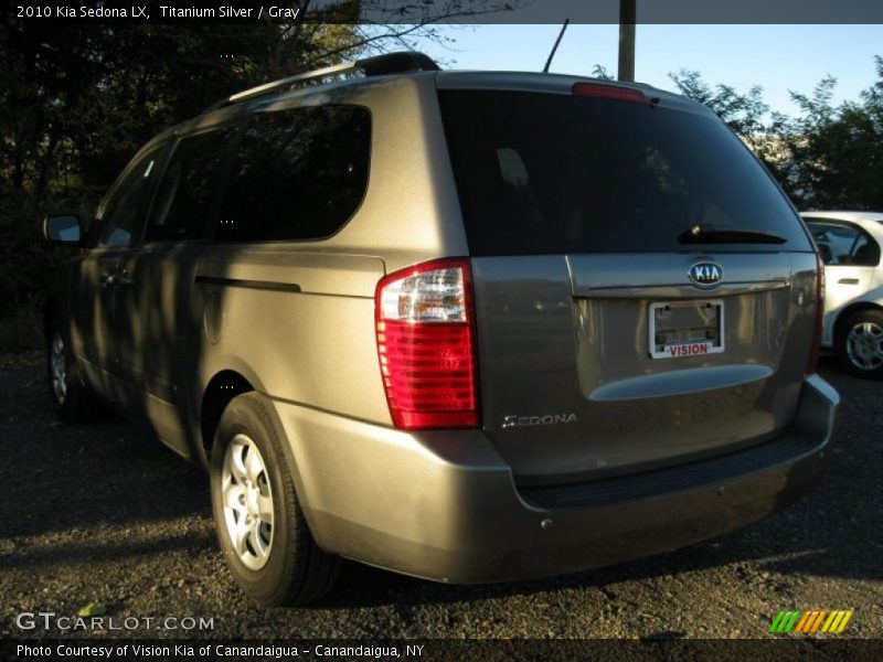 Titanium Silver / Gray 2010 Kia Sedona LX