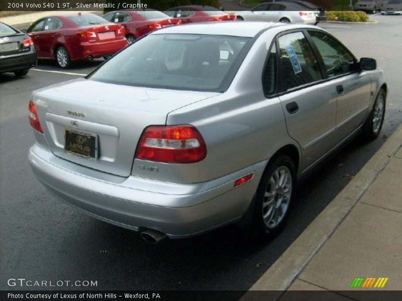 Silver Metallic / Graphite 2004 Volvo S40 1.9T