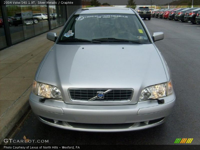 Silver Metallic / Graphite 2004 Volvo S40 1.9T