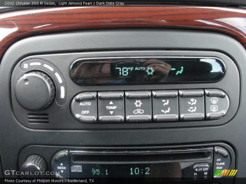Controls of 2002 300 M Sedan