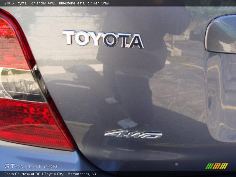 Bluestone Metallic / Ash Gray 2006 Toyota Highlander 4WD