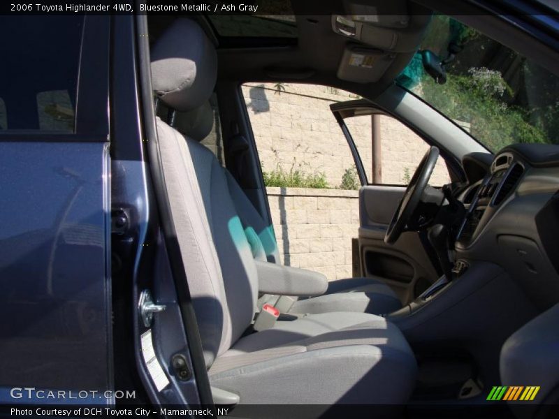 Bluestone Metallic / Ash Gray 2006 Toyota Highlander 4WD