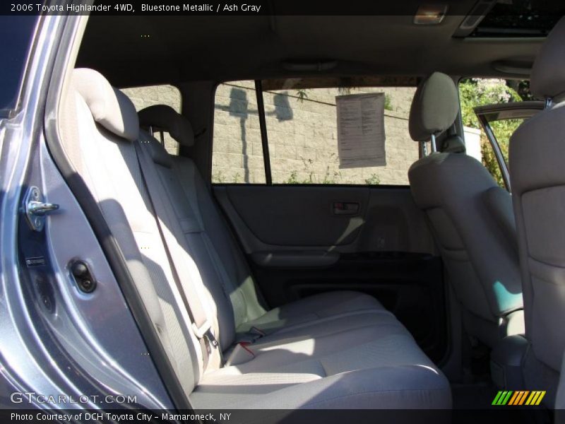 Bluestone Metallic / Ash Gray 2006 Toyota Highlander 4WD