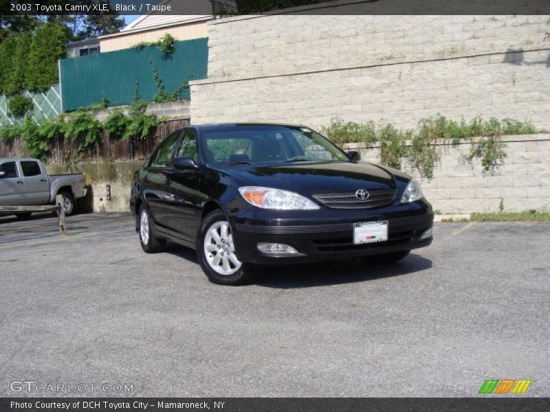Black / Taupe 2003 Toyota Camry XLE