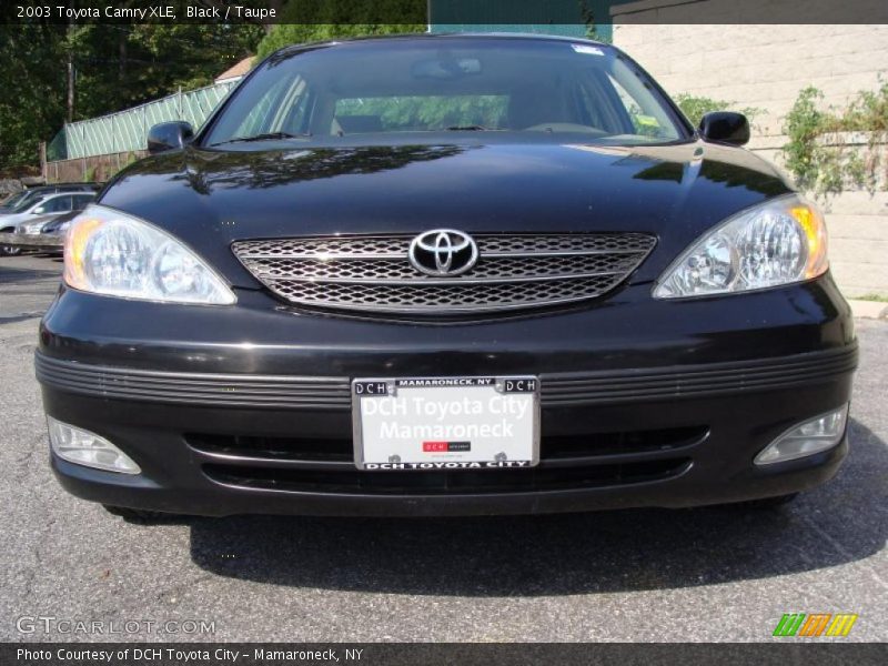 Black / Taupe 2003 Toyota Camry XLE