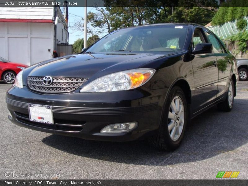 Black / Taupe 2003 Toyota Camry XLE