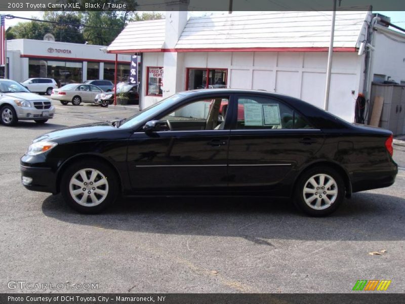 Black / Taupe 2003 Toyota Camry XLE
