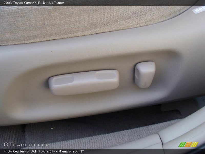 Black / Taupe 2003 Toyota Camry XLE