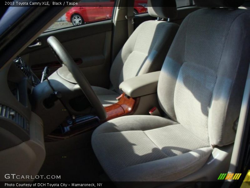 Black / Taupe 2003 Toyota Camry XLE