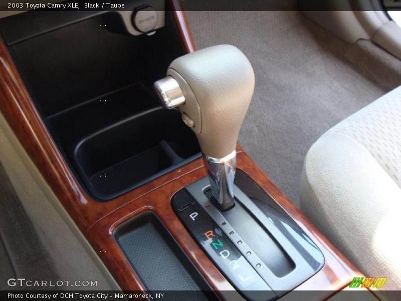 Black / Taupe 2003 Toyota Camry XLE