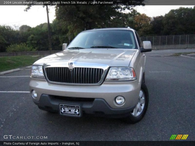 Light French Silk Metallic / Light Parchment 2004 Lincoln Aviator Luxury AWD