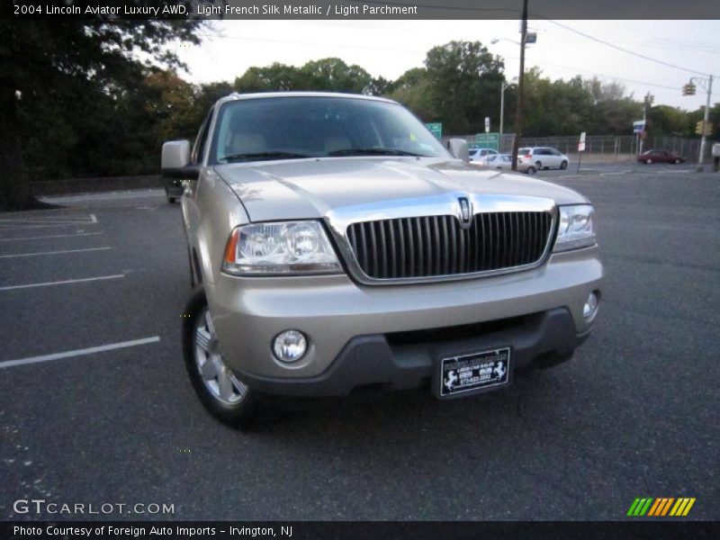 Light French Silk Metallic / Light Parchment 2004 Lincoln Aviator Luxury AWD