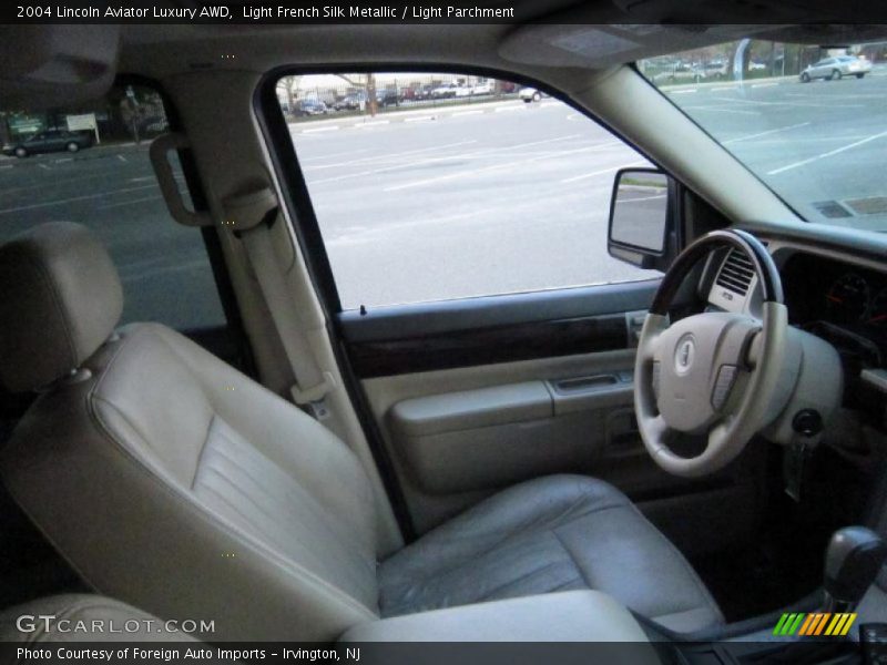 Light French Silk Metallic / Light Parchment 2004 Lincoln Aviator Luxury AWD